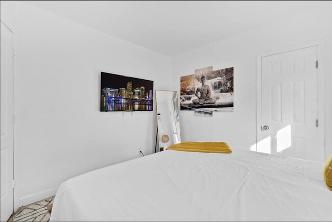 Photo - 1023 NW 23rd Ave Unit SI ID1323992P