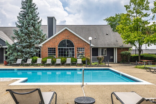 Building Photo - Lakeshore Apartments