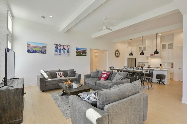 Photo - 5040 Mooney Fls Dr Unit ID1328058P