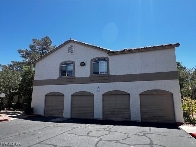 Building Photo - 1830 N Buffalo Dr Unit 2102