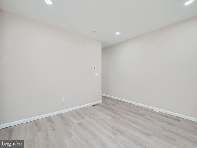 Photo - 1324 W Pratt St