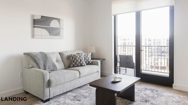 Building Photo - 1007 S Mint St Unit 812