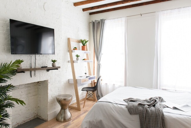 Photo - 241 E 24th St Unit SI ID1021811P