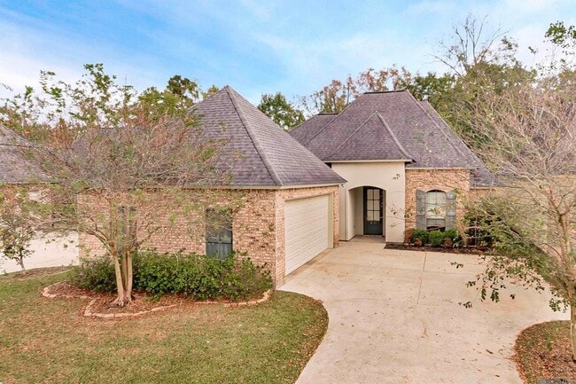 Building Photo - 8231 Valencia Ct