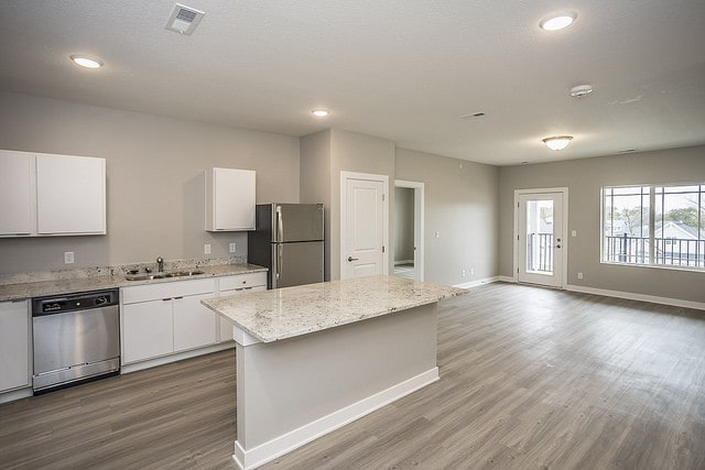 Photo - Holcomb Place