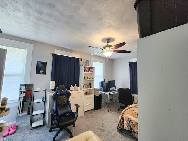 Photo - 3605 Killam Ave