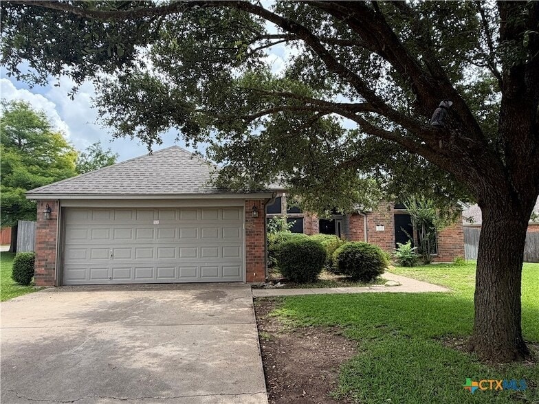 Photo - 1021 Westend Dr