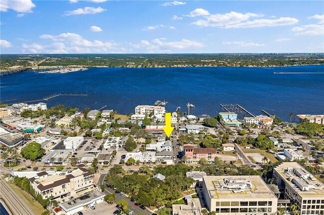 Photo - 310 SE Denver Ave Unit 2