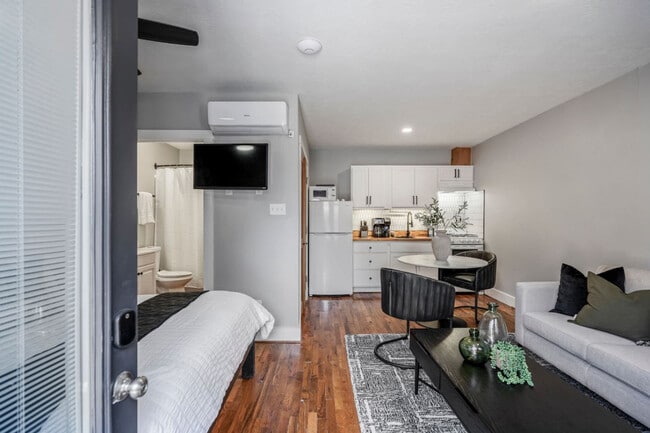 Photo - 4952 Polk St Unit SI ID1531100P