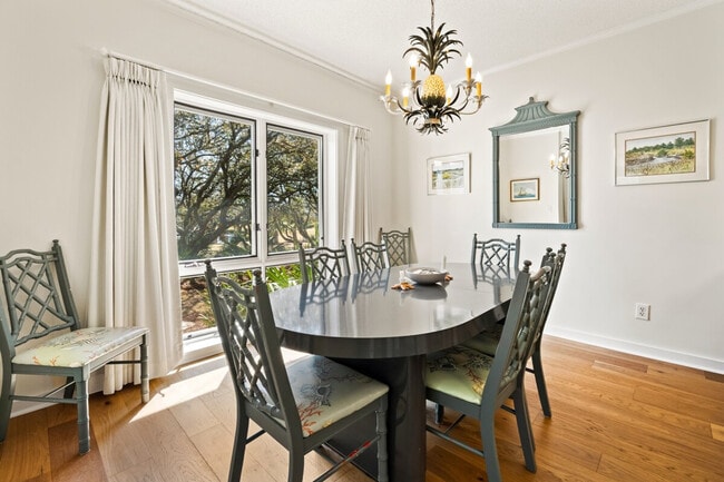 Photo - 1 Pioneer Loop Unit ID1253429P