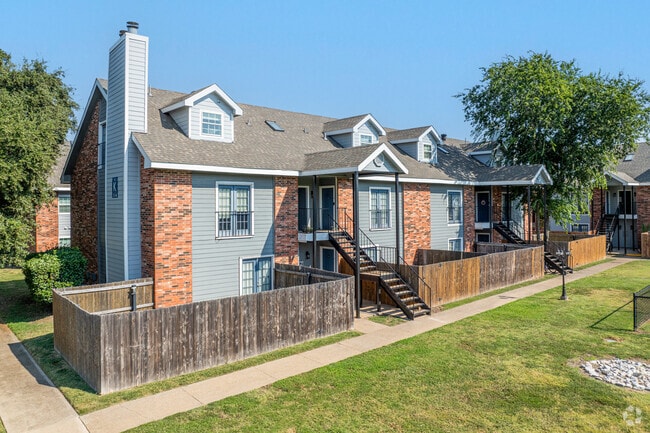 Building Photo - Emory on Grand