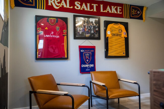 Photo - 1020 E Diamond Way Unit ID1249911P