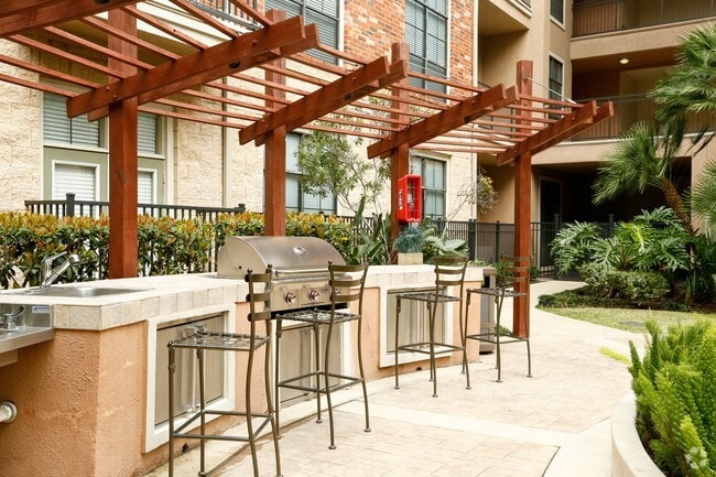 Babeque - The Augusta