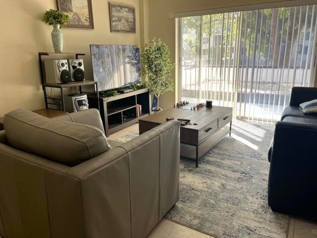 Photo - 4160 Inverrary Dr Unit 207