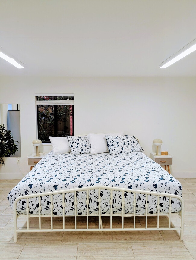 Photo - 1323 SW 22nd Ave Unit ID1407045P