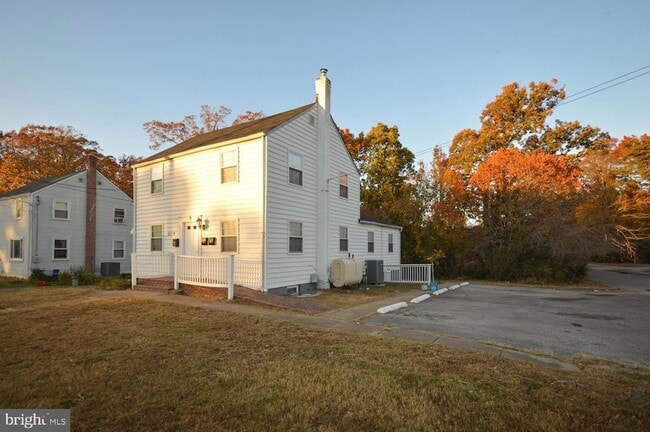 Photo - 46670 Midway Dr