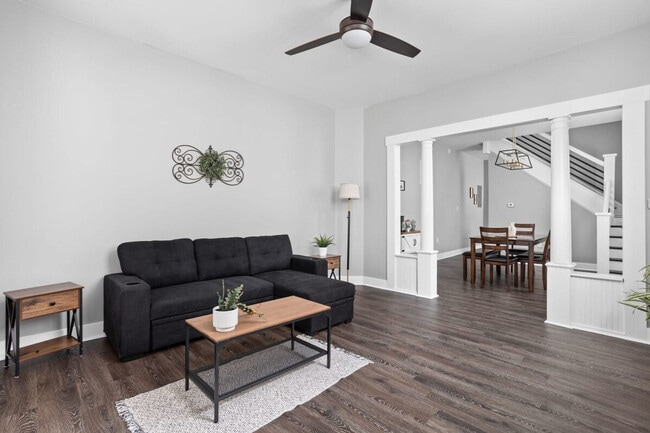 Building Photo - 42 S Holmes Ave Unit ID1303774P