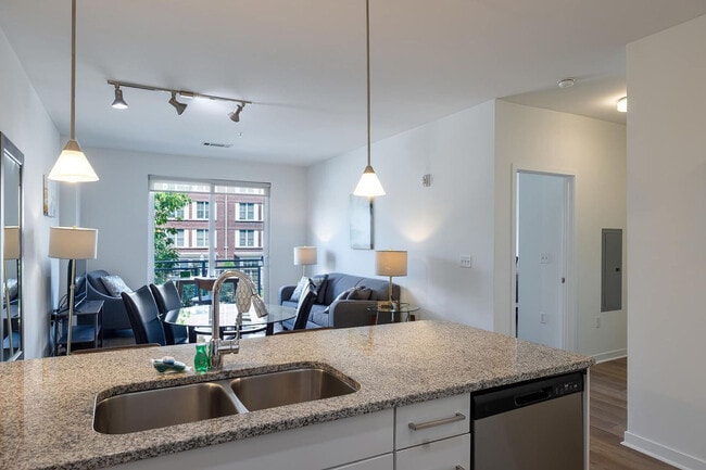 Photo - 75 Tresser Blvd Unit SI FL2-ID1282211P