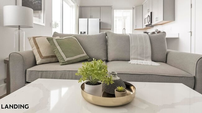 Building Photo - 8200 W Encanto Blvd Unit 32