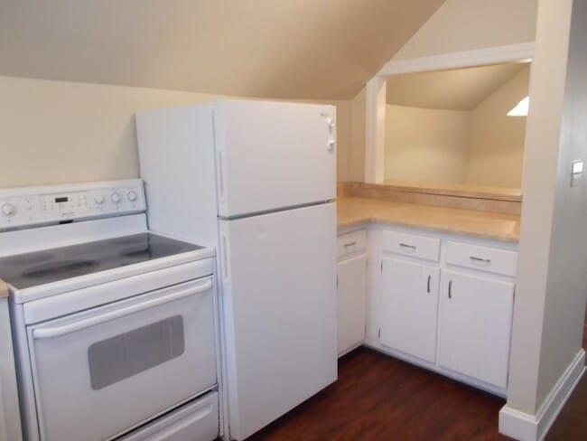 Photo - 216 Thomas Terrace Unit B