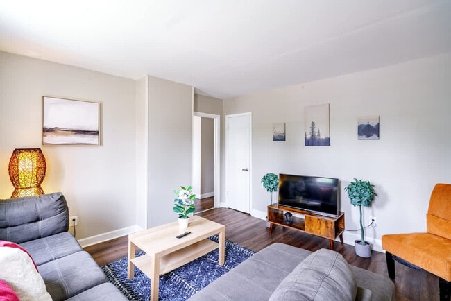 Photo - 605 Dennison Ave Unit ID1265616P