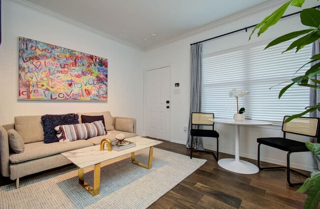 Building Photo - 2617 Yale St Unit ID1225770P