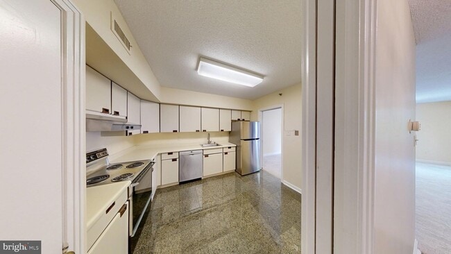 Photo - 4550 N Park Ave Unit 203