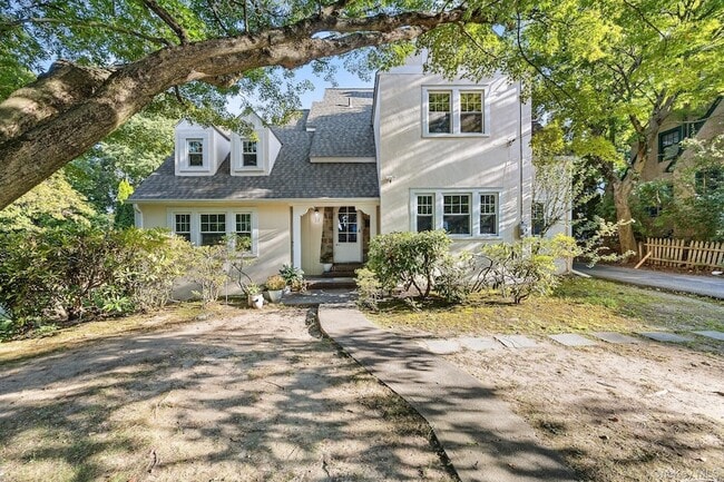 Photo - 84 Harvard Dr