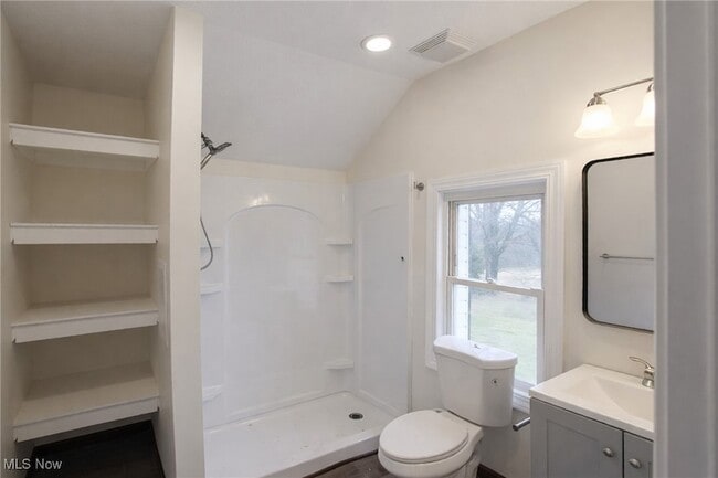 Photo - 7349 Tippecanoe Rd