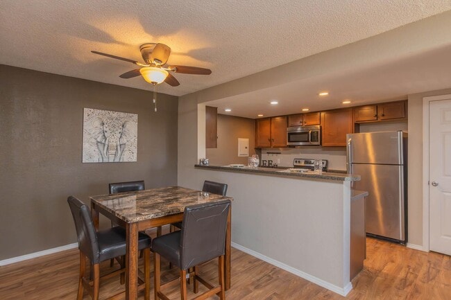 Photo - Hunters Hill Apartments