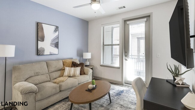 Photo - 2800 NE Green Oaks Blvd Unit 5207