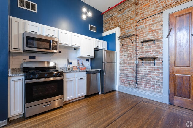 Stainless Steel Appliances - Maven @ 806