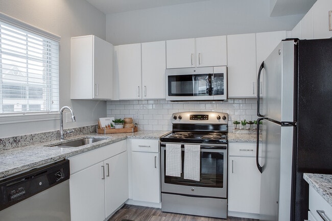 ResourceResidential17-30 - The Palmer at Las Colinas