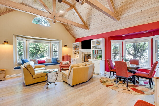 Photo - 5700 Winding Way Unit SI ID1305207P