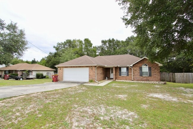 Photo - 220 Tiffot Ct