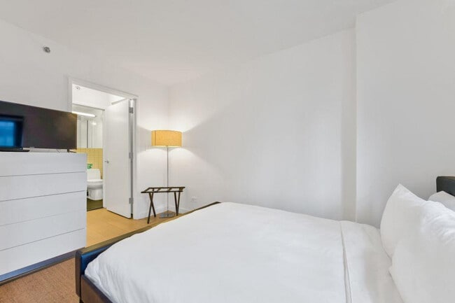 Photo - 222 E 39th St Unit ID1364333P