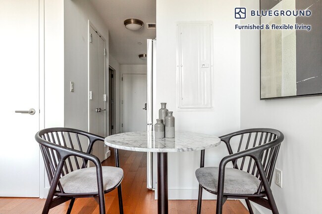 Photo - 435 W 31st St Unit FL33-ID1783