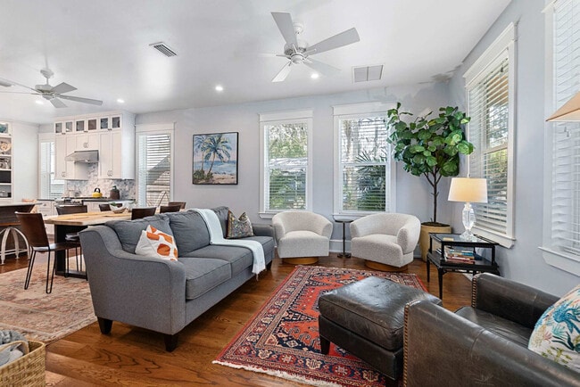 Photo - 146 Blanco St Unit ID1281949P