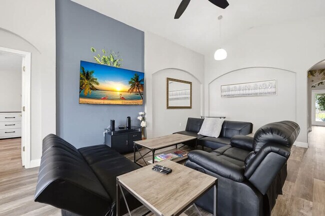 Photo - 4715 Cumbrian Lakes Dr Unit SI ID1579906P