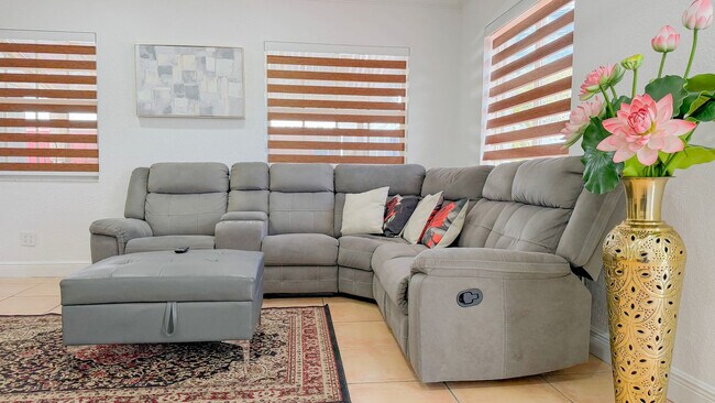Photo - 340 Tamiami Canal Rd Unit SI FL1-ID1463287P