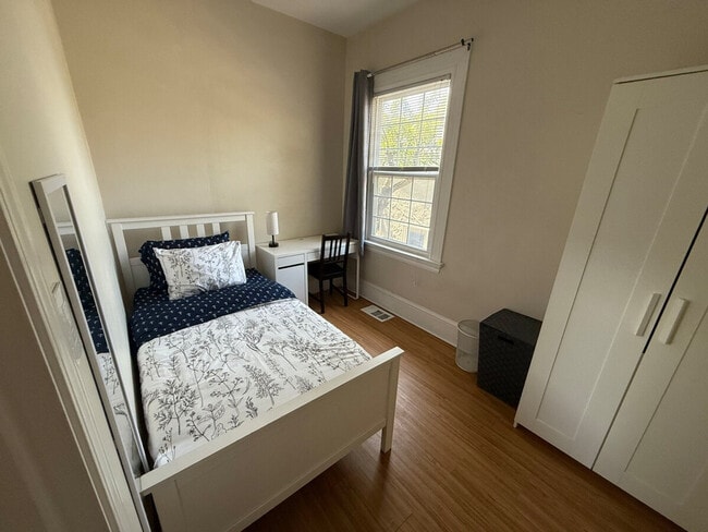 Photo - 107 S Grant St Unit ID1319911P