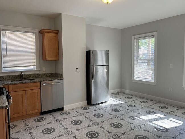 Photo - 179 Belmont St Unit 1