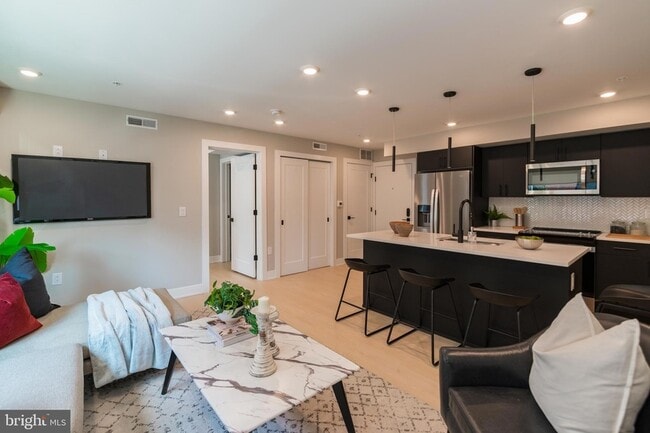 Photo - 6604 Ridge Ave Unit 203