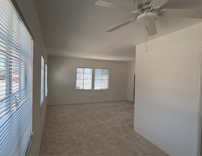 living room - 15912 W Sunset Blvd