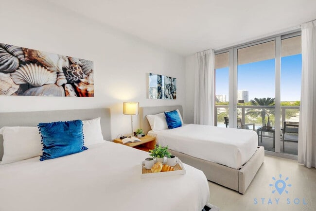 Building Photo - 2602 E Hallandale Beach Blvd Unit SI ID1227380P