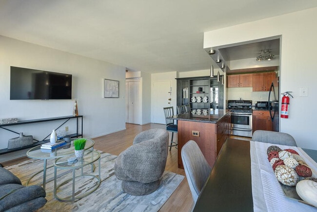 Photo - 522 21st St NW Unit ID702P