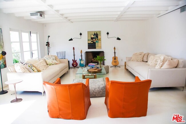 Photo - 3817 Surfwood Rd