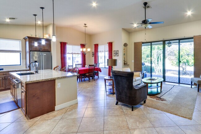 Photo - 2514 N Snead Dr Unit SI ID1386238P