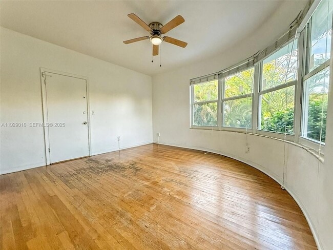 Photo - 315 W 28th St Unit 1