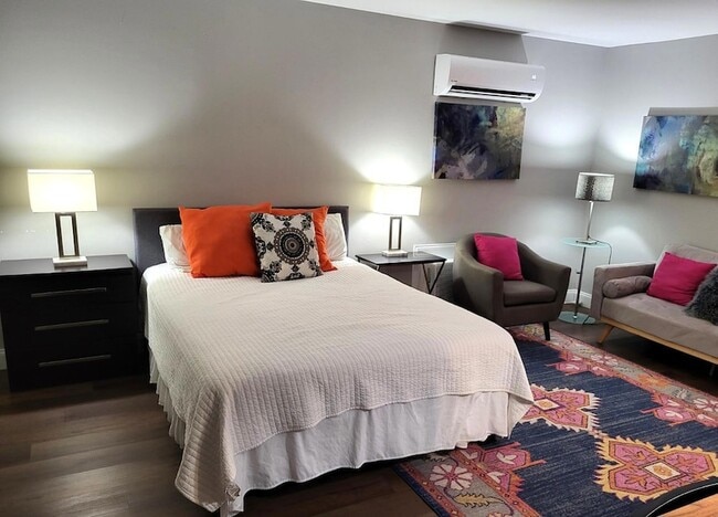 Photo - 815 Clay St Unit Apt A